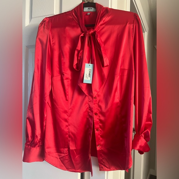 Hawes and Curtis Red fitted Pussy Bow Blouse - Picture 5 of 6